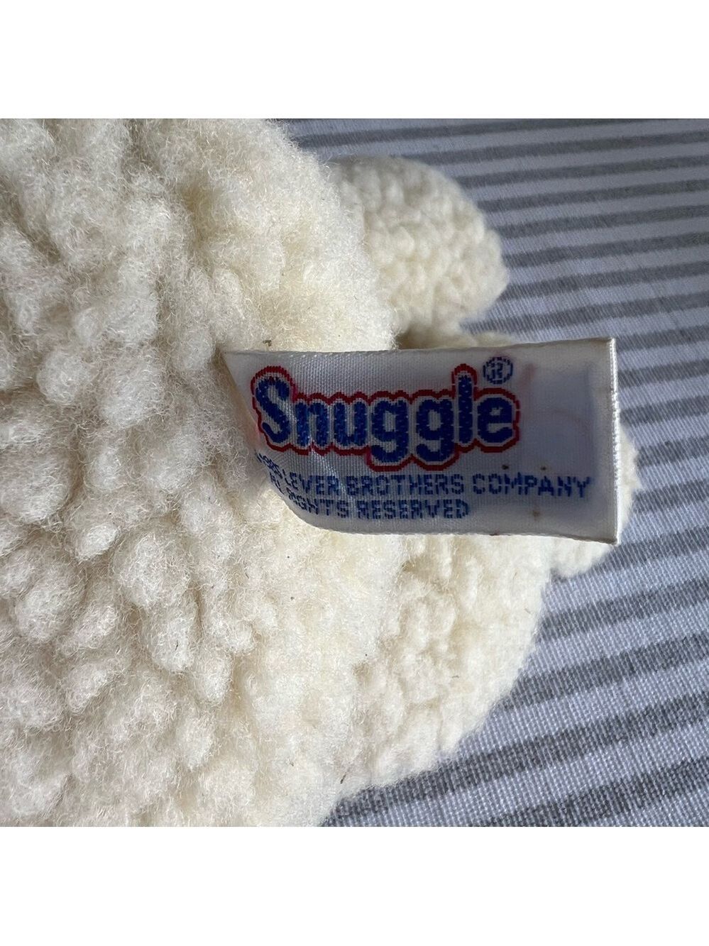Snuggle Bear Plush by Lever Brothers 1986 by Russ Berrie & Co #260132 - Picture 4 of 7